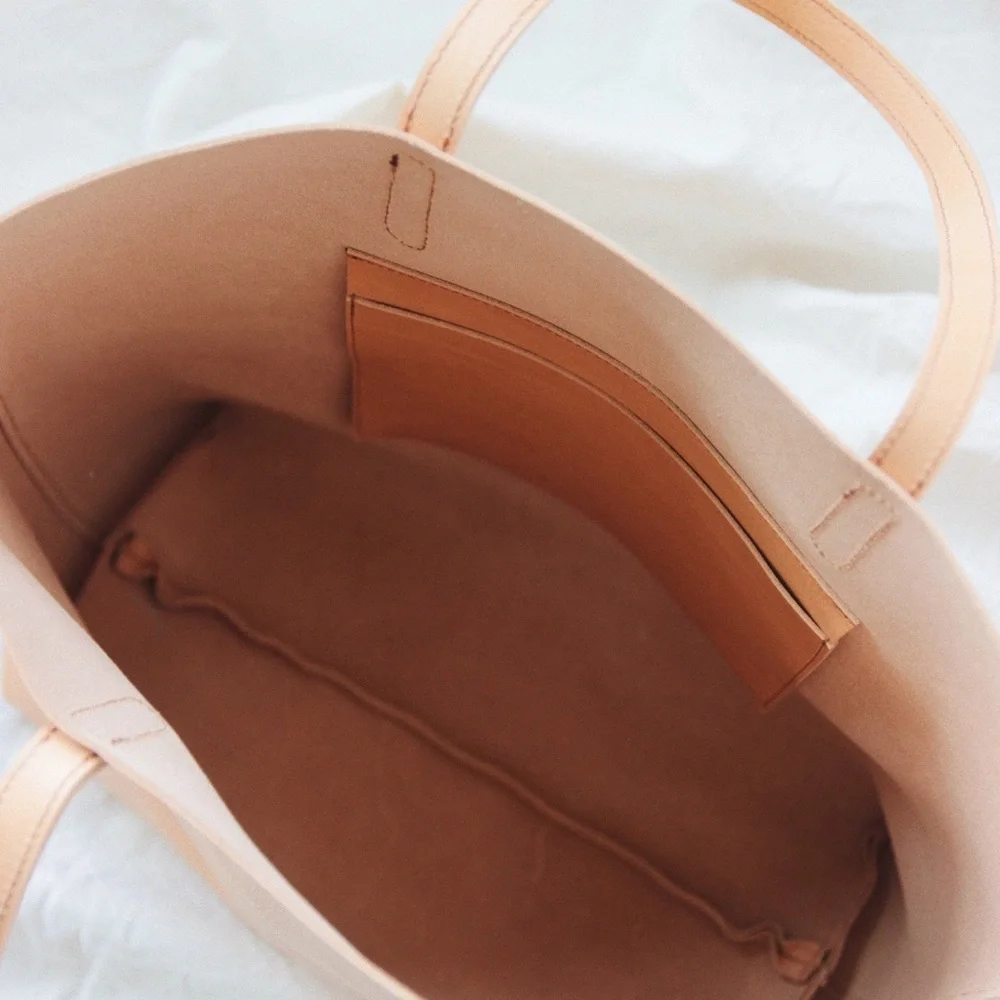 Sjaelv Leather Tote - Picture 6 of 14